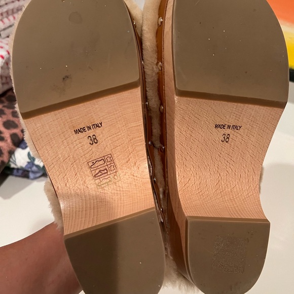 Fabrizio Viti Jean shearling daisy clogs like new size 38 made in Italy auth! - Picture 9 of 11